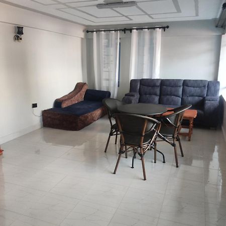 Rimaya Lounge Embu Esterno foto